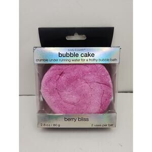 NEW Body & Earth Bubble Cake Bubble Bath Berry Bliss 2.8 oz Factory Sealed
